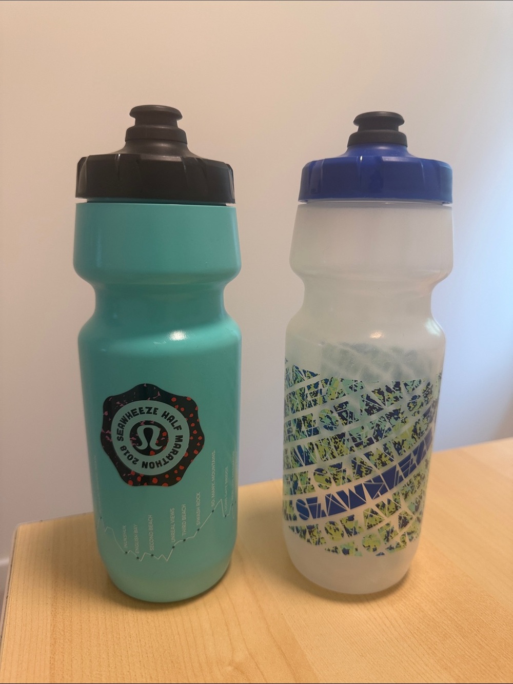 Lululemon SEAWHEEZE Water bottles